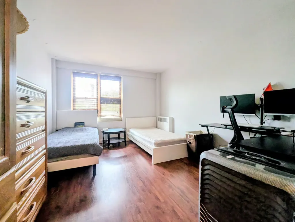 2610 West Balmoral Avenue Chicago IL 60625