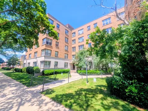 2610 West Balmoral Avenue Chicago IL 60625