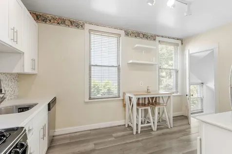 1819 West Cornelia Avenue Chicago IL 60657