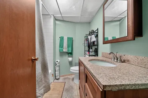 9504 South 86th Avenue Hickory Hills IL 60457