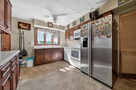 9504 South 86th Avenue Hickory Hills IL 60457