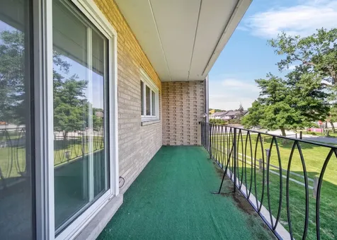 9504 South 86th Avenue Hickory Hills IL 60457