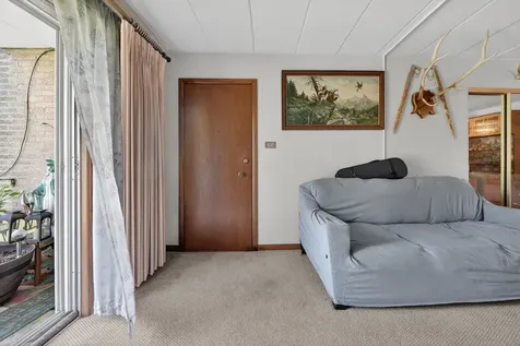 9504 South 86th Avenue Hickory Hills IL 60457