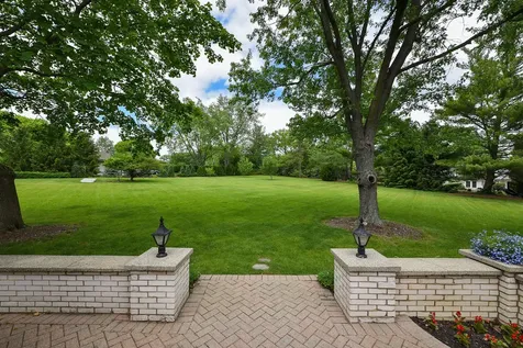 1812 Prestwick Drive Inverness IL 60067