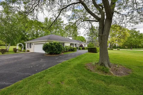 1812 Prestwick Drive Inverness IL 60067