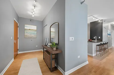 421 West Huron Street Chicago IL 60654