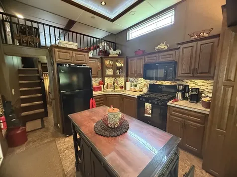19-63/64 Woodhaven Lakes Sublette IL 61367