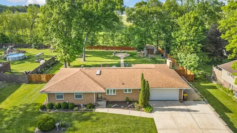7632 Larwinn Drive Rockford IL 61107