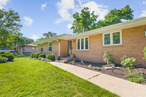7632 Larwinn Drive Rockford IL 61107