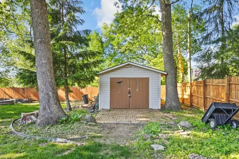 7632 Larwinn Drive Rockford IL 61107