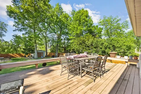 7632 Larwinn Drive Rockford IL 61107