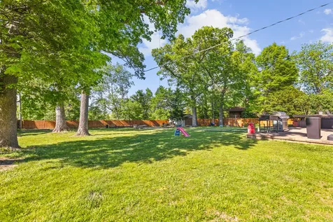 7632 Larwinn Drive Rockford IL 61107