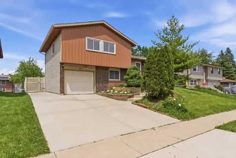 824 Oakton Avenue Romeoville IL 60446