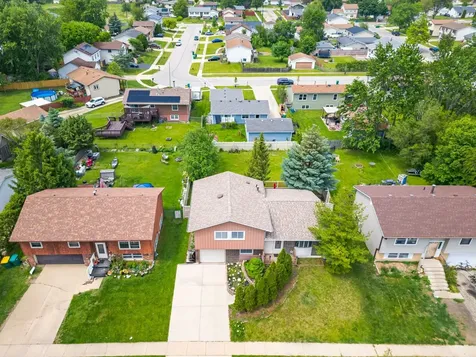 824 Oakton Avenue Romeoville IL 60446