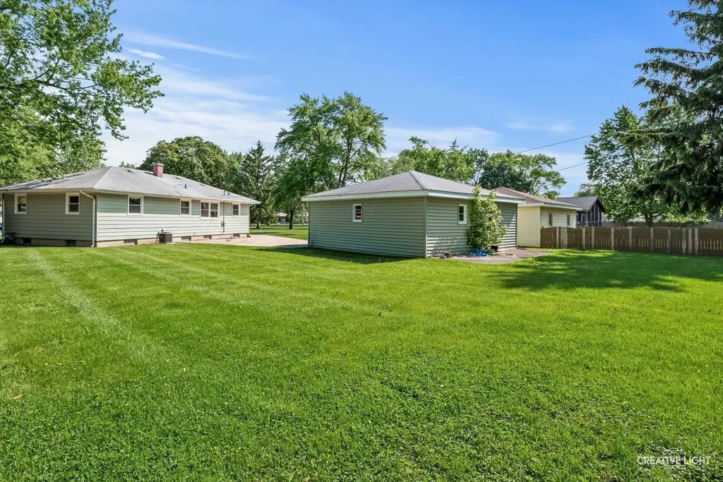 1732 Roanoak Avenue Aurora IL 60506