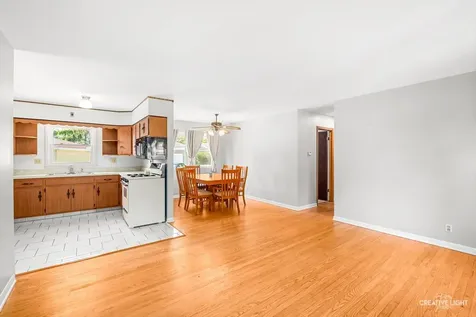 1732 Roanoak Avenue Aurora IL 60506