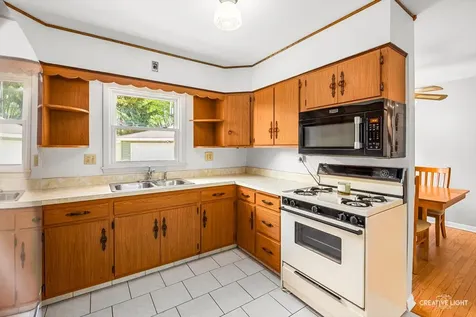1732 Roanoak Avenue Aurora IL 60506