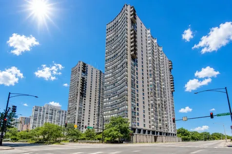 5701 North Sheridan Road Chicago IL 60660
