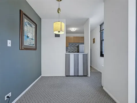 5701 North Sheridan Road Chicago IL 60660