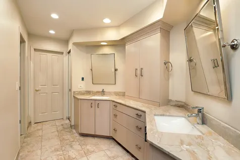301 Princeton Lane Glenview IL 60026