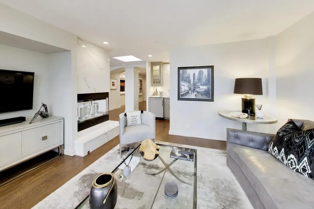 1230 North State Parkway Chicago IL 60610