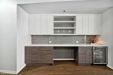 933 West Van Buren Street Chicago IL 60607