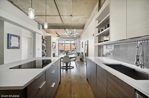 933 West Van Buren Street Chicago IL 60607