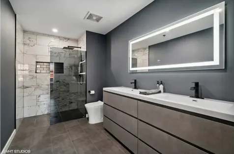 933 West Van Buren Street Chicago IL 60607
