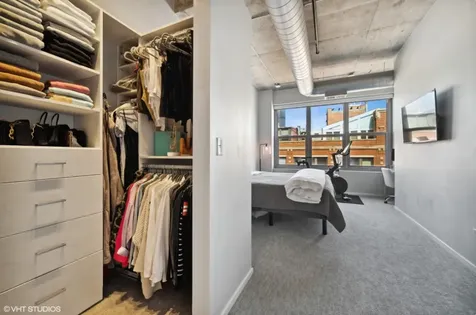 933 West Van Buren Street Chicago IL 60607