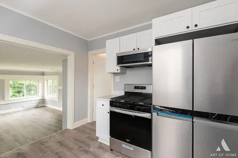 923 West Plainfield Road La Grange Highlands IL 60525