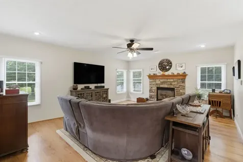 1601 Foxfire Lane Herrin IL 62948