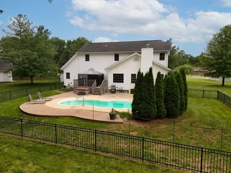1601 Foxfire Lane Herrin IL 62948