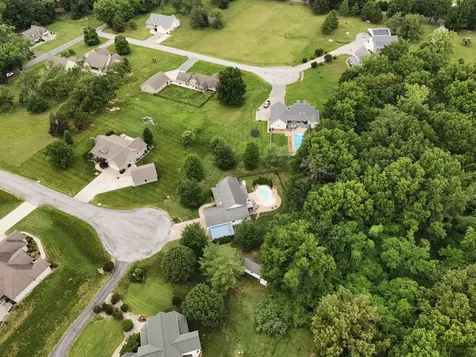 1601 Foxfire Lane Herrin IL 62948