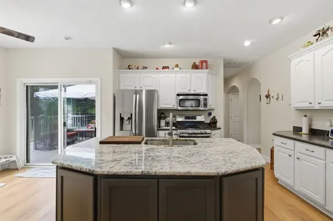 1601 Foxfire Lane Herrin IL 62948