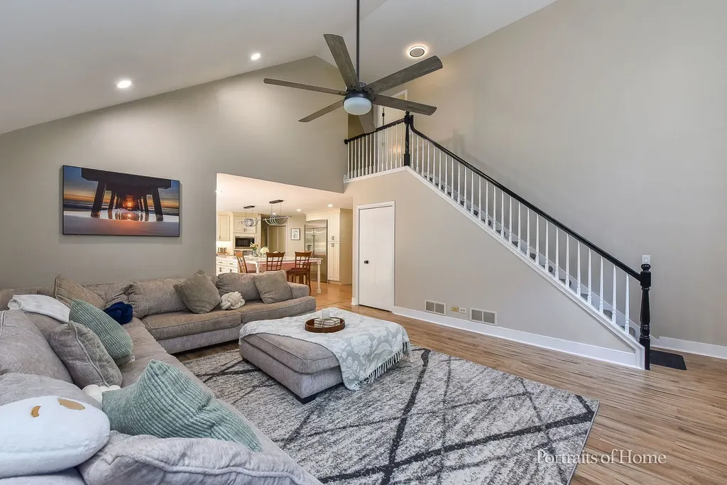 762 Feather Sound Drive Bolingbrook IL 60440