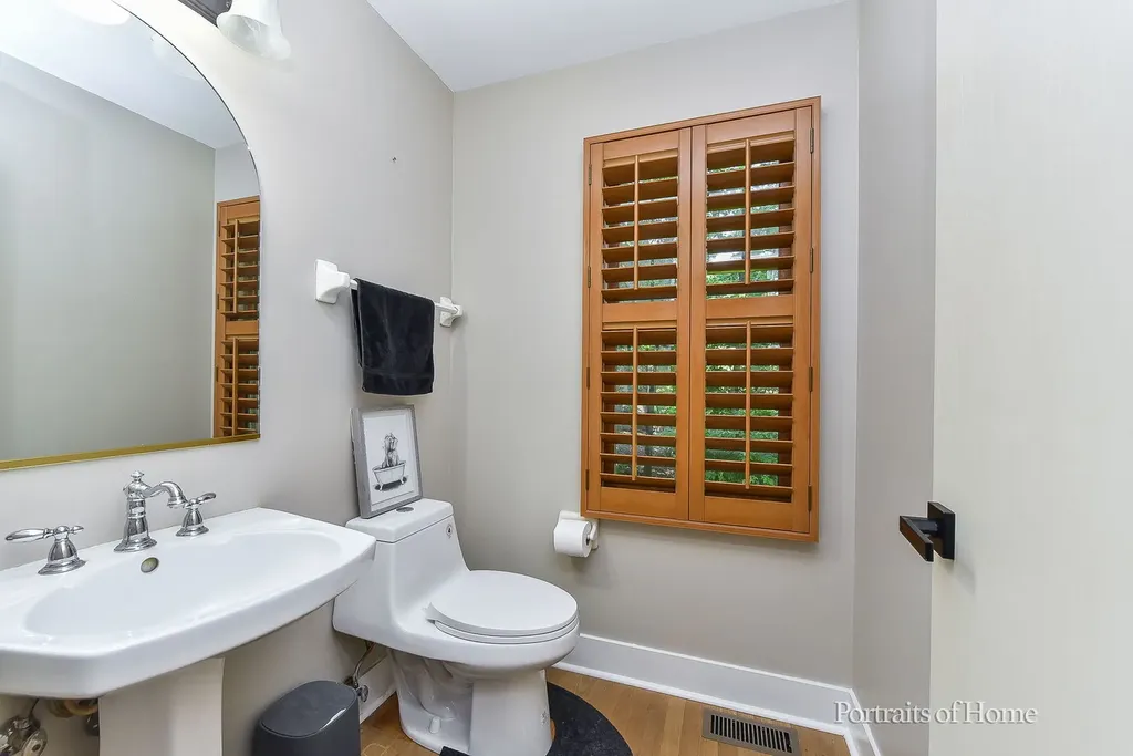 762 Feather Sound Drive Bolingbrook IL 60440