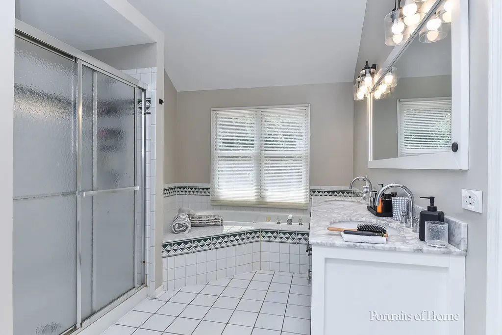 762 Feather Sound Drive Bolingbrook IL 60440