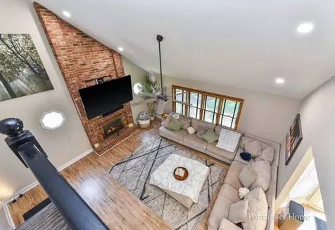 762 Feather Sound Drive Bolingbrook IL 60440