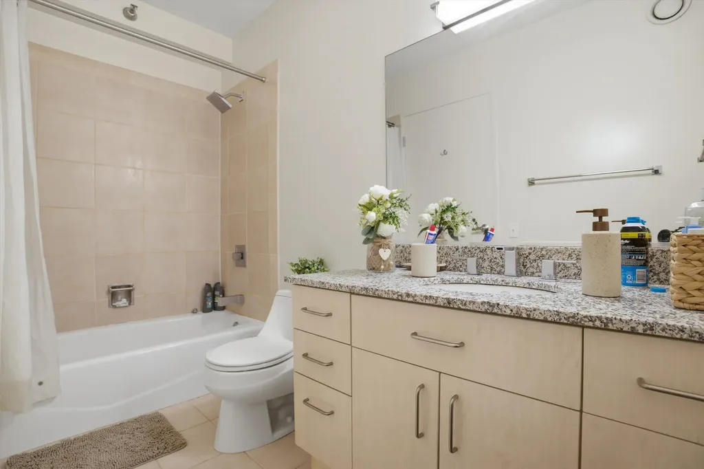 512 North Mcclurg Court Chicago IL 60611