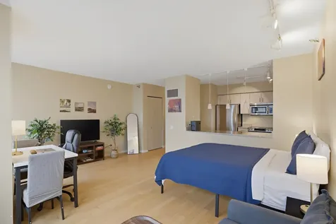 512 North Mcclurg Court Chicago IL 60611