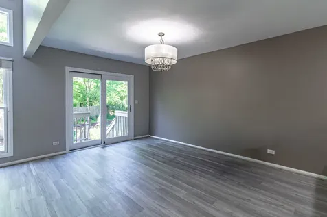 302 Kazimour Drive Lake Barrington IL 60010