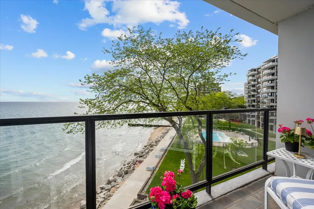 1630 Sheridan Road Wilmette IL 60091