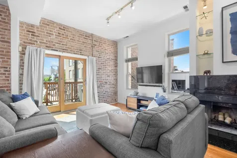 1542 North Wood Street Chicago IL 60622