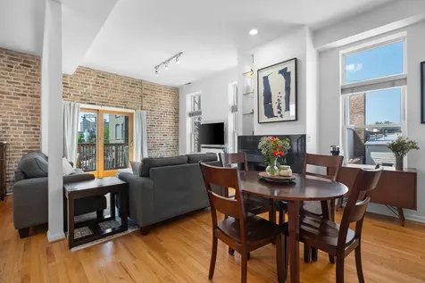 1542 North Wood Street Chicago IL 60622