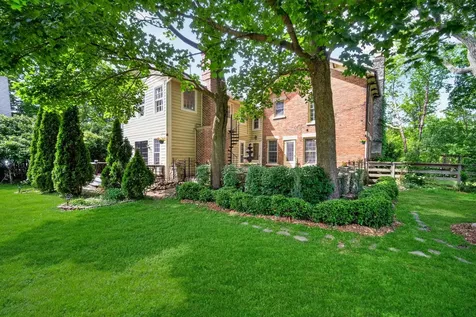36W927 Red Gate Road St. Charles IL 60175