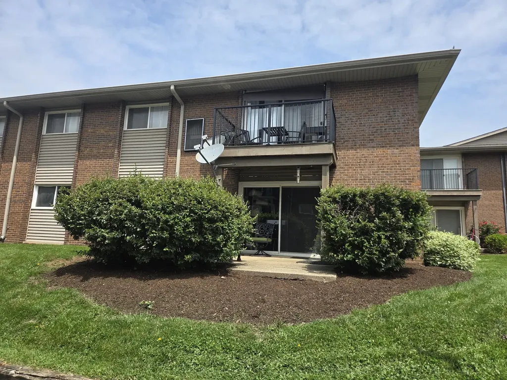 2300 Beau Monde Lane Lisle IL 60532