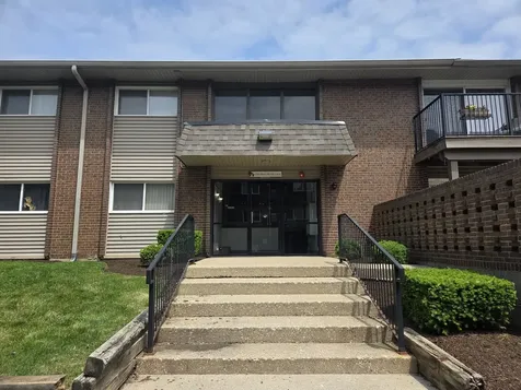 2300 Beau Monde Lane Lisle IL 60532