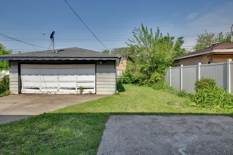 14424 Dante Avenue Dolton IL 60419