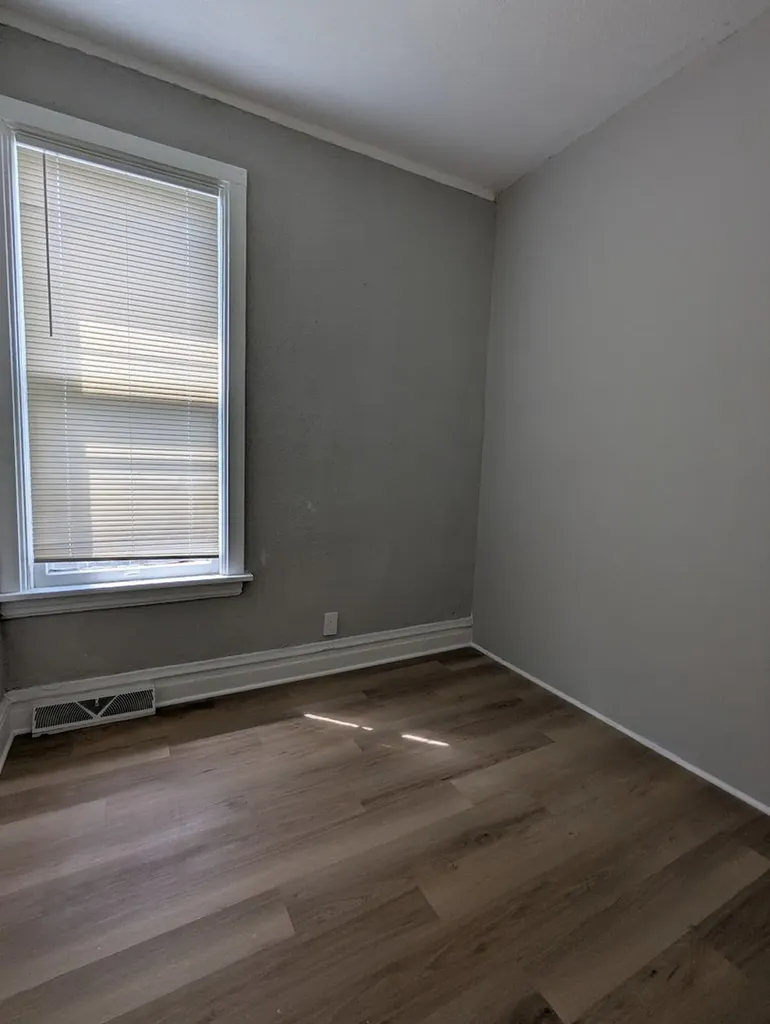 265 West 107th Street Chicago IL 60628