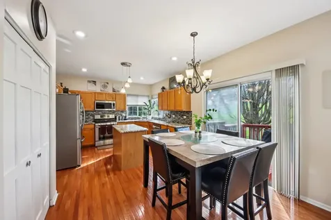 533 Rose Lane Bartlett IL 60103